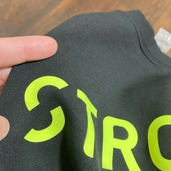 STRONG BY ZUMBA STRONG NATION long sleeve crop top with glittery piping Med NWT - Picture 4 of 15